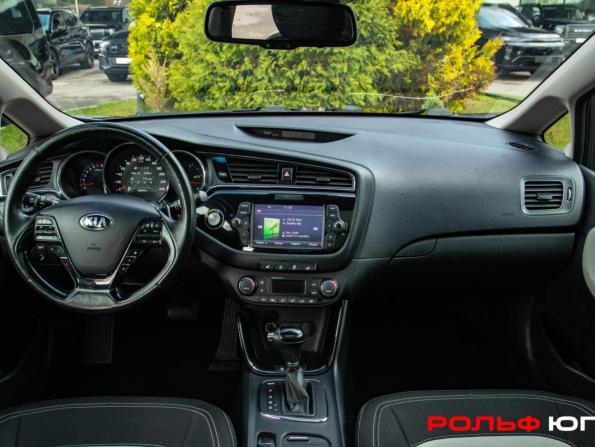 Kia Ceed II Рестайлинг с пробегом 2015 года, цена 1 245 000 рублей, 108944 км, хэтчбек, Автокод Объявления