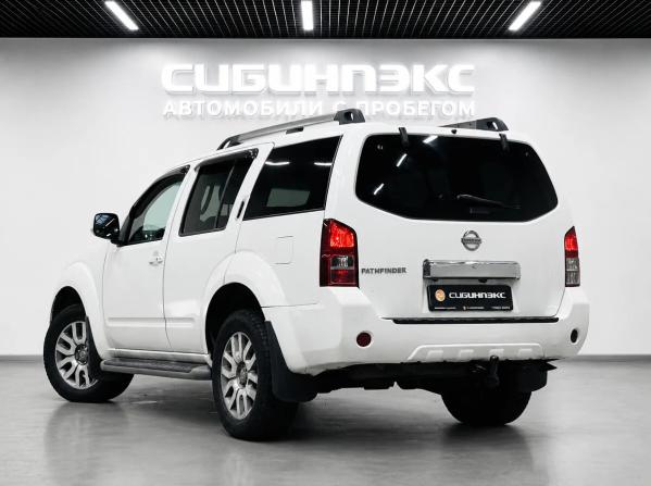 Nissan Pathfinder III Рестайлинг с пробегом 2011 года, цена 1 445 000 рублей, 330000 км, внедорожник, Автокод Объявления
