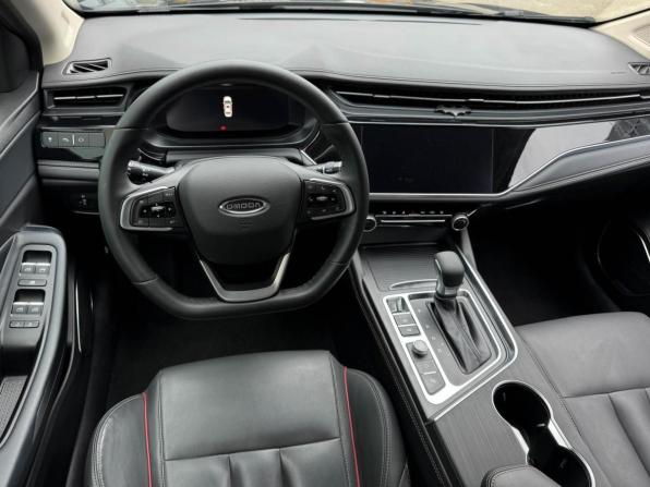 Omoda S5 с пробегом 2023 года, цена 1 699 000 рублей, 17163 км, седан, Автокод Объявления