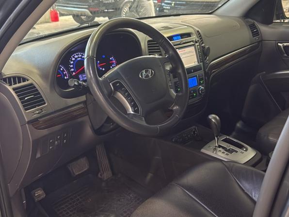 Hyundai Santa Fe II Рестайлинг с пробегом 2012 года, цена 1 550 000 рублей, 129051 км, внедорожник, Автокод Объявления