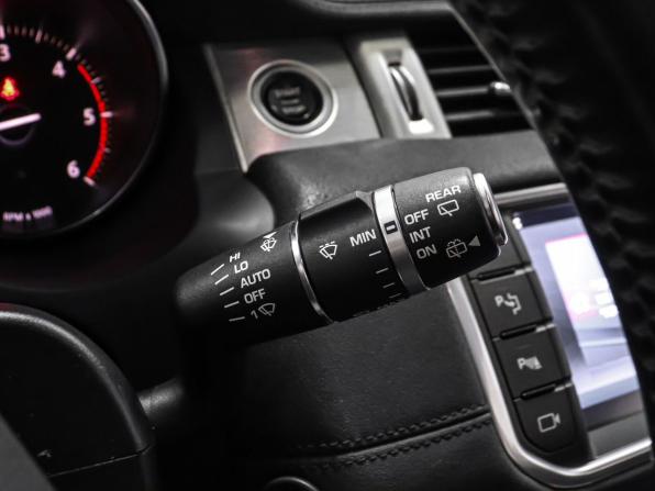 Land Rover Range Rover Evoque I Рестайлинг с пробегом 2017 года, цена 2 499 000 рублей, 114166 км, внедорожник, Автокод Объявления