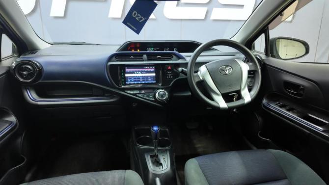 Toyota Aqua I Рестайлинг с пробегом 2016 года, цена 829 000 рублей, 196147 км, хэтчбек, Автокод Объявления