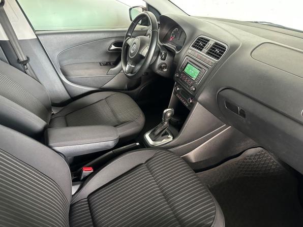 Volkswagen Polo V с пробегом 2015 года, цена 958 000 рублей, 143617 км, седан, Автокод Объявления