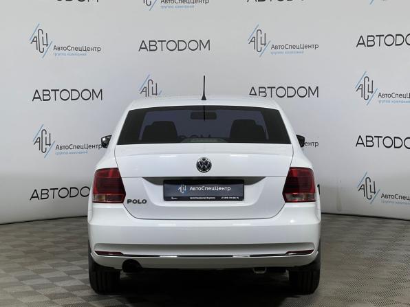 Volkswagen Polo V Рестайлинг с пробегом 2016 года, цена 1 010 000 рублей, 126534 км, седан, Автокод Объявления