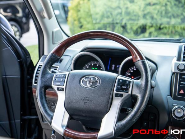 Toyota Land Cruiser Prado 150 Series Рестайлинг 1 с пробегом 2017 года, цена 4 148 000 рублей, 168341 км, внедорожник, Автокод Объявления