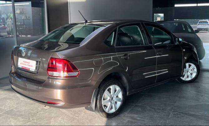 Volkswagen Polo V Рестайлинг с пробегом 2016 года, цена 1 089 000 рублей, 50500 км, седан, Автокод Объявления