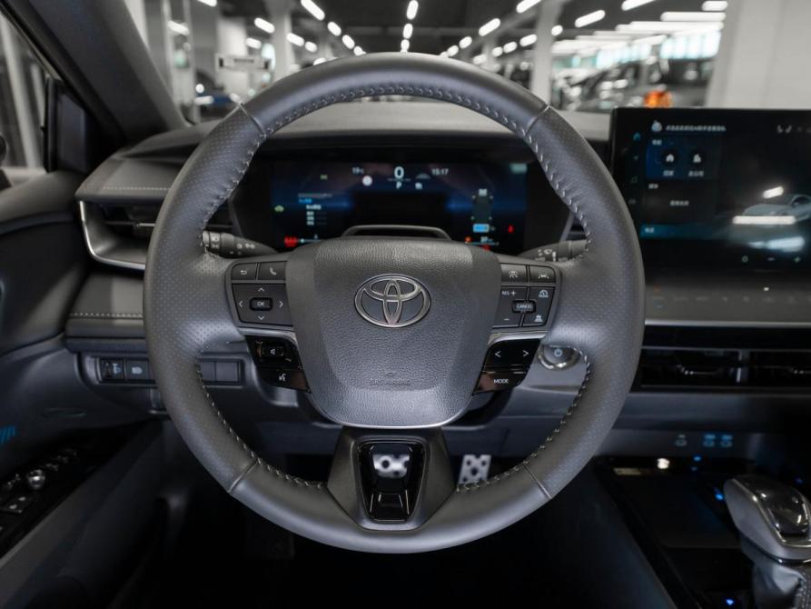 Toyota Camry IX (XV80) China Market Москва  - изображение 11