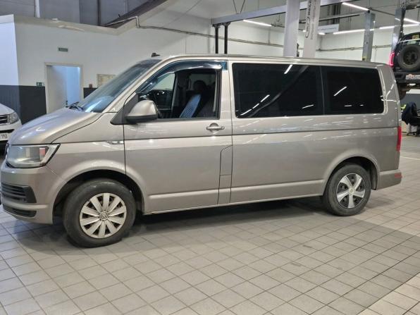 Volkswagen Caravelle T6 с пробегом 2017 года, цена 2 150 000 рублей, 432527 км, минивэн, Автокод Объявления