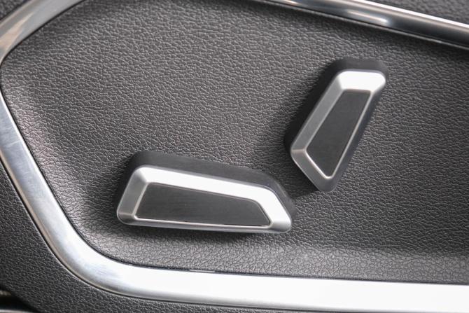 Geely Atlas Pro с пробегом 2022 года, цена 2 049 000 рублей, 34000 км, внедорожник, Автокод Объявления