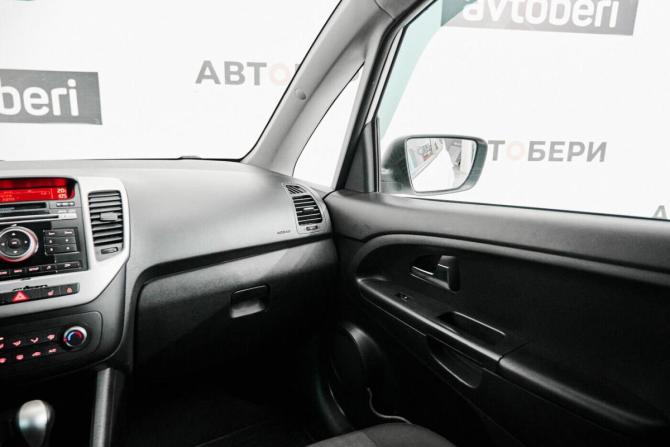 Kia Venga I Рестайлинг с пробегом 2015 года, цена 837 000 рублей, 170000 км, минивэн, Автокод Объявления