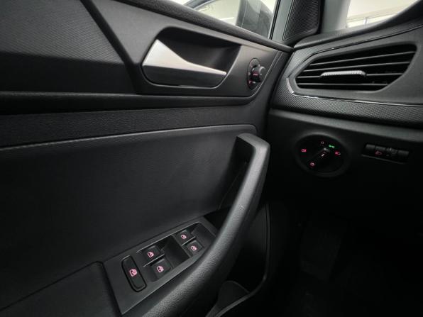 Volkswagen Polo VI с пробегом 2021 года, цена 1 850 000 рублей, 5545 км, лифтбек, Автокод Объявления