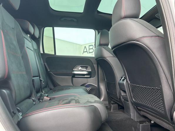 Mercedes-Benz GLB I (X247) Рестайлинг с пробегом 2024 года, цена 6 200 000 рублей, 4980 км, внедорожник, Автокод Объявления