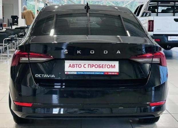Skoda Octavia IV (A8) с пробегом 2021 года, цена 2 540 000 рублей, 47000 км, лифтбек, Автокод Объявления