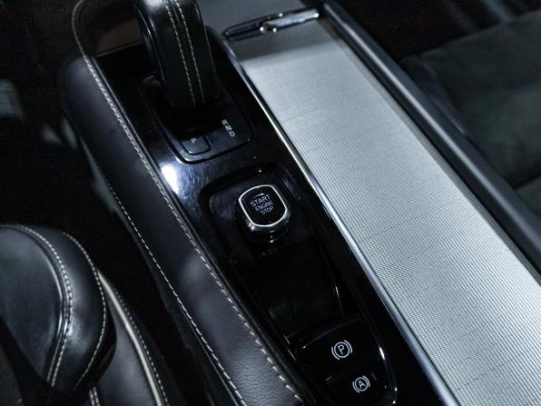Volvo XC90 II Рестайлинг 1 с пробегом 2021 года, цена 4 780 900 рублей, 96428 км, внедорожник, Автокод Объявления
