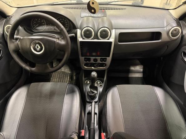 Renault Logan I Рестайлинг с пробегом 2013 года, цена 380 000 рублей, 227171 км, седан, Автокод Объявления