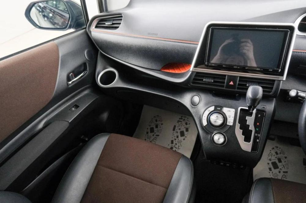 Toyota Sienta II Рестайлинг Красноярск  - изображение 12