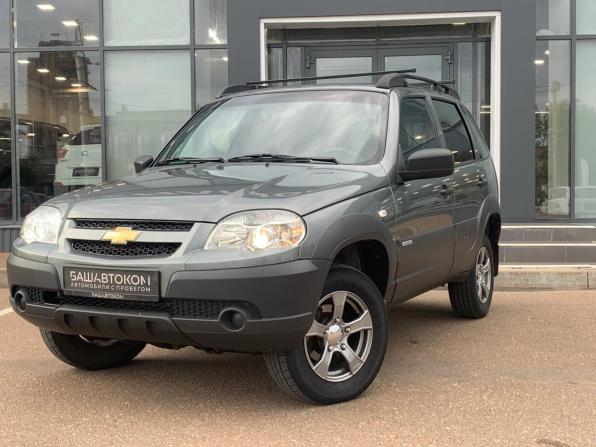 Chevrolet Niva I Рестайлинг с пробегом 2017 года, цена 750 000 рублей, 67000 км, внедорожник, Автокод Объявления
