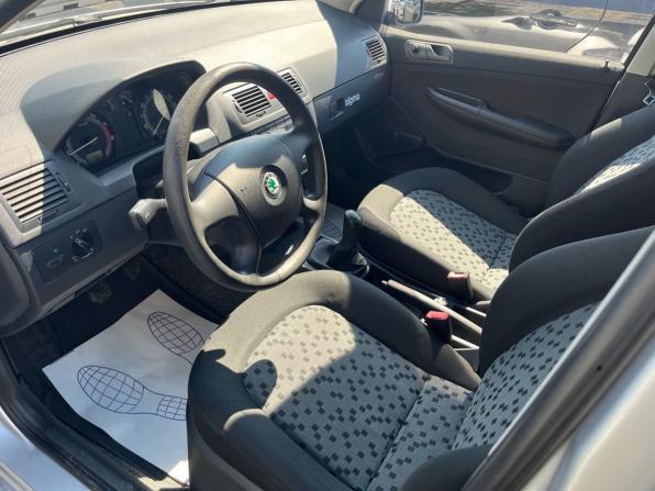 Skoda Fabia I Рестайлинг с пробегом 2006 года, цена 279 000 рублей, 200000 км, хэтчбек, Автокод Объявления