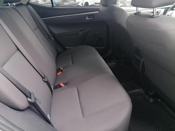 Toyota Corolla XI (E160 E170 E180) Рестайлинг 1 с пробегом 2018 года, цена 1 456 000 рублей, 184644 км, седан, Автокод Объявления