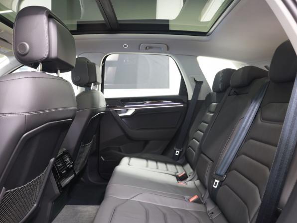 Volkswagen Touareg III Рестайлинг с пробегом 2025 года, цена 8 690 000 рублей, 30 км, внедорожник, Автокод Объявления