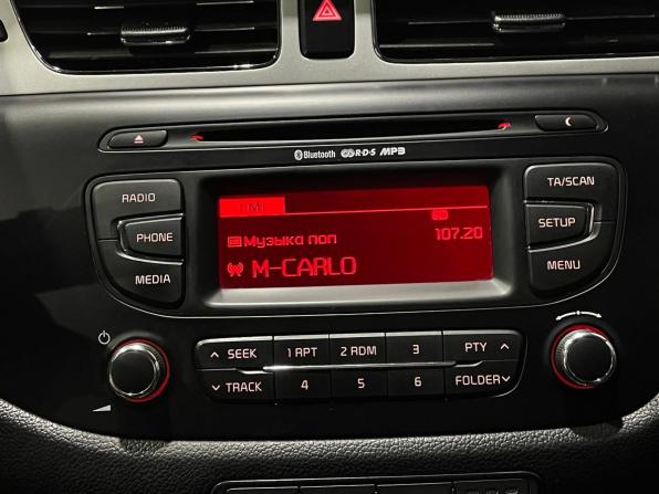 Kia Ceed II с пробегом 2014 года, цена 899 000 рублей, 209980 км, универсал, Автокод Объявления