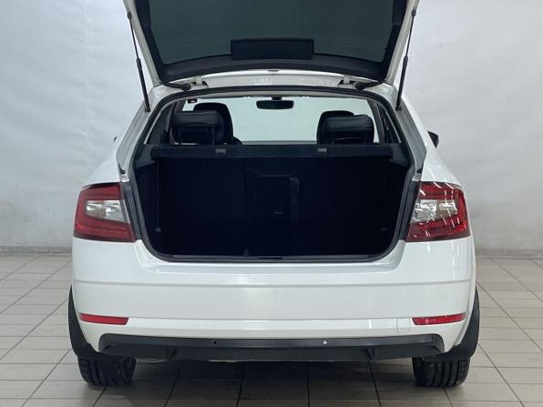 Skoda Octavia III (A7) Рестайлинг с пробегом 2017 года, цена 1 630 000 рублей, 176050 км, лифтбек, Автокод Объявления