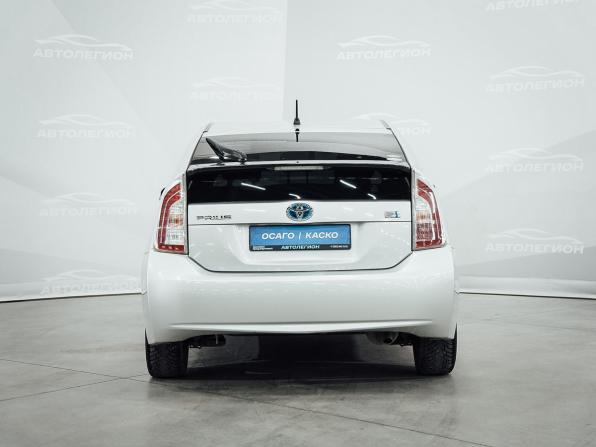 Toyota Prius III Рестайлинг (XW30) с пробегом 2014 года, цена 1 210 000 рублей, 199625 км, лифтбек, Автокод Объявления