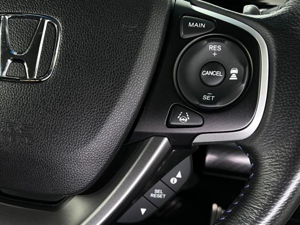 Honda Stepwgn V Рестайлинг с пробегом 2019 года, цена 2 600 000 рублей, 52000 км, минивэн, Автокод Объявления