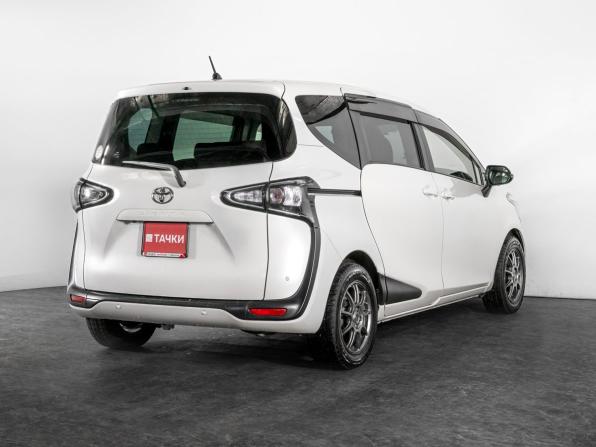 Toyota Sienta II Рестайлинг с пробегом 2021 года, цена 1 585 000 рублей, 45281 км, компактвэн, Автокод Объявления