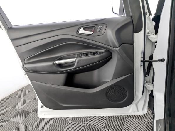 Ford Kuga II Рестайлинг с пробегом 2019 года, цена 1 890 000 рублей, 135073 км, внедорожник, Автокод Объявления