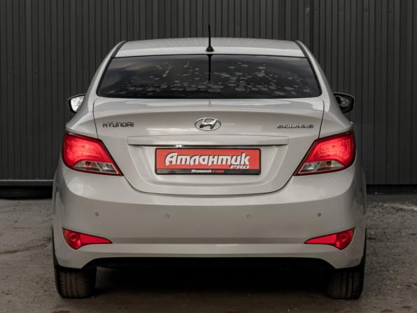Hyundai Solaris I Рестайлинг с пробегом 2015 года, цена 940 000 рублей, 203460 км, седан, Автокод Объявления