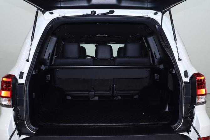 Toyota Land Cruiser 200 Series Рестайлинг 2 с пробегом 2020 года, цена 8 299 000 рублей, 267617 км, внедорожник, Автокод Объявления