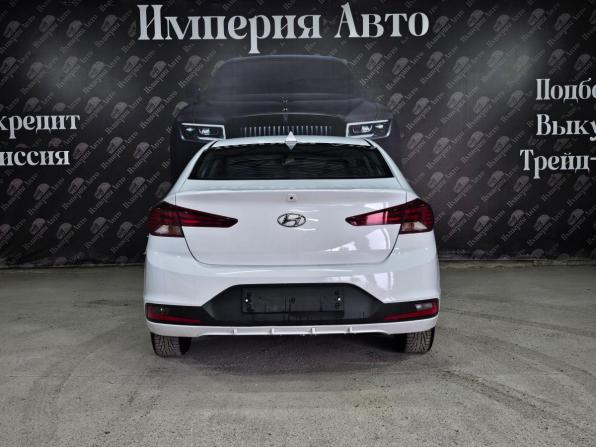 Hyundai Elantra VI (AD) Рестайлинг с пробегом 2019 года, цена 995 000 рублей, 196900 км, седан, Автокод Объявления