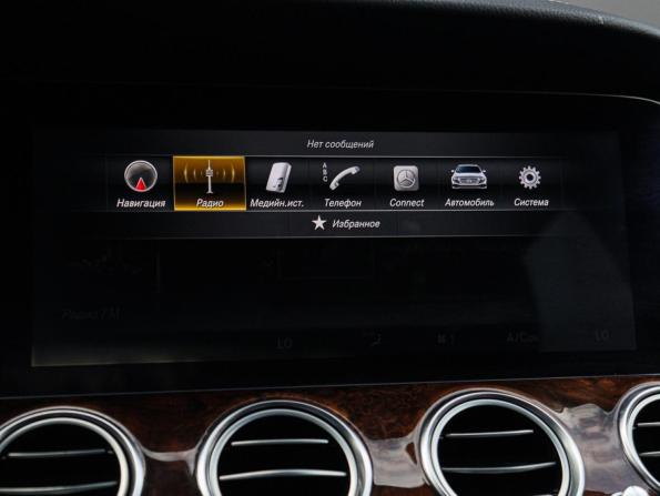 Mercedes-Benz E-Класс V (W213 S213 C238) с пробегом 2017 года, цена 3 570 000 рублей, 77294 км, седан, Автокод Объявления