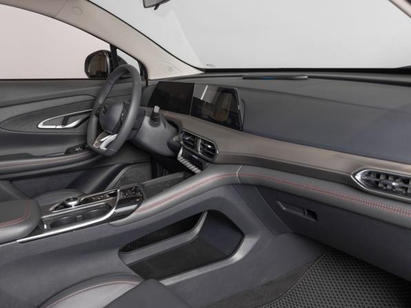 Changan UNI-T I с пробегом 2023 года, цена 2 282 800 рублей, 28982 км, внедорожник, Автокод Объявления