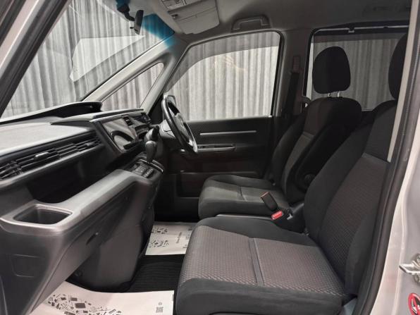 Honda Stepwgn V с пробегом 2015 года, цена 1 639 000 рублей, 117000 км, минивэн, Автокод Объявления
