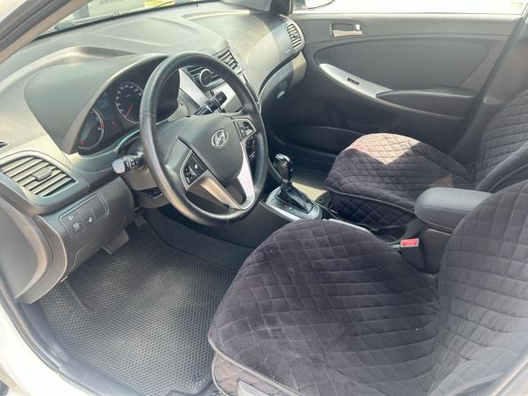 Hyundai Solaris I с пробегом 2014 года, цена 1 200 000 рублей, 181914 км, седан, Автокод Объявления