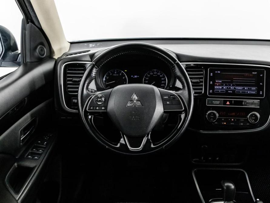 Mitsubishi Outlander III Рестайлинг 3 Санкт-Петербург  - изображение 11