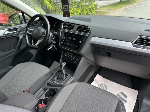 Volkswagen Tiguan II Рестайлинг с пробегом 2021 года, цена 3 449 000 рублей, 74262 км, внедорожник, Автокод Объявления