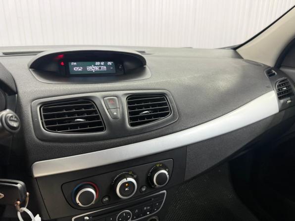 Renault Fluence I с пробегом 2012 года, цена 637 000 рублей, 183490 км, седан, Автокод Объявления