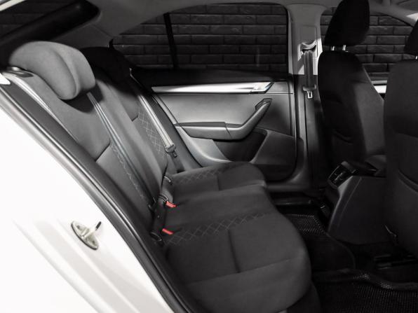 Skoda Octavia III (A7) Рестайлинг с пробегом 2019 года, цена 1 480 000 рублей, 171092 км, лифтбек, Автокод Объявления