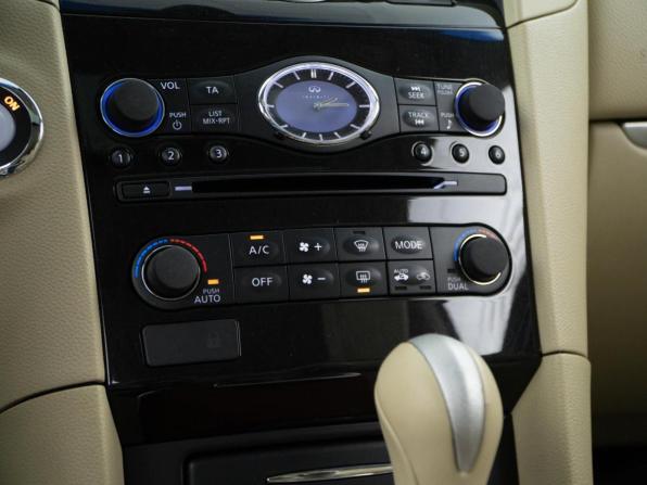 Infiniti QX70 с пробегом 2015 года, цена 2 549 999 рублей, 133327 км, внедорожник, Автокод Объявления