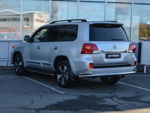 Toyota Land Cruiser 200 Series Рестайлинг 1 с пробегом 2012 года, цена 3 319 000 рублей, 240615 км, внедорожник, Автокод Объявления
