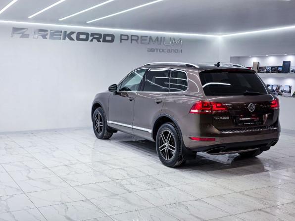 Volkswagen Touareg II с пробегом 2011 года, цена 2 225 000 рублей, 147252 км, внедорожник, Автокод Объявления