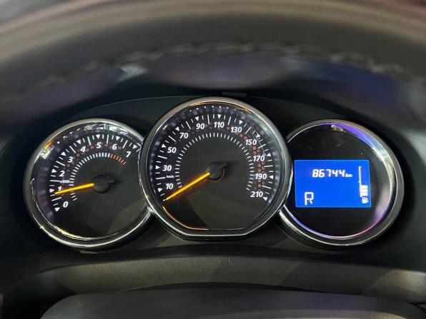 Renault Logan II Рестайлинг с пробегом 2018 года, цена 1 300 000 рублей, 86744 км, седан, Автокод Объявления