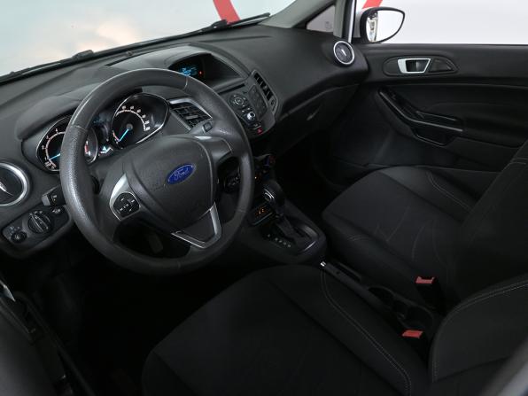 Ford Fiesta Mk6 Рестайлинг с пробегом 2016 года, цена 750 000 рублей, 132001 км, хэтчбек, Автокод Объявления