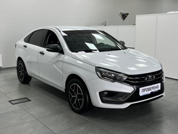 Lada (ВАЗ) Vesta I Рестайлинг (NG) с пробегом 2023 года, цена 920 000 рублей, 132000 км, седан, Автокод Объявления