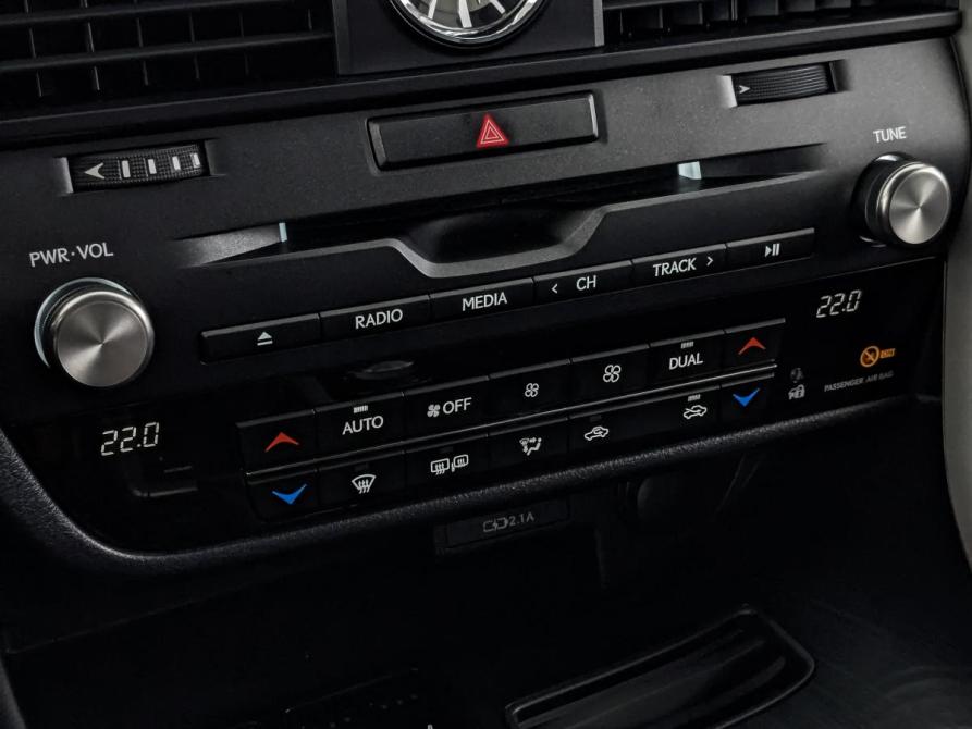 Lexus RX IV Рестайлинг Москва  - изображение 21