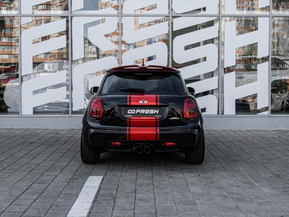 Mini Hatch III (F55/F56) с пробегом 2017 года, цена 1 840 000 рублей, 162300 км, хэтчбек, Автокод Объявления
