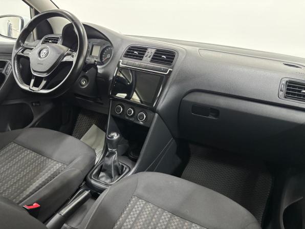 Volkswagen Polo V Рестайлинг с пробегом 2018 года, цена 1 130 000 рублей, 87968 км, седан, Автокод Объявления